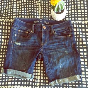 American Eagle Bermuda shorts! Great condition